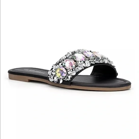Olivia Miller Clarabelle Sandals - Picture 3 of 5
